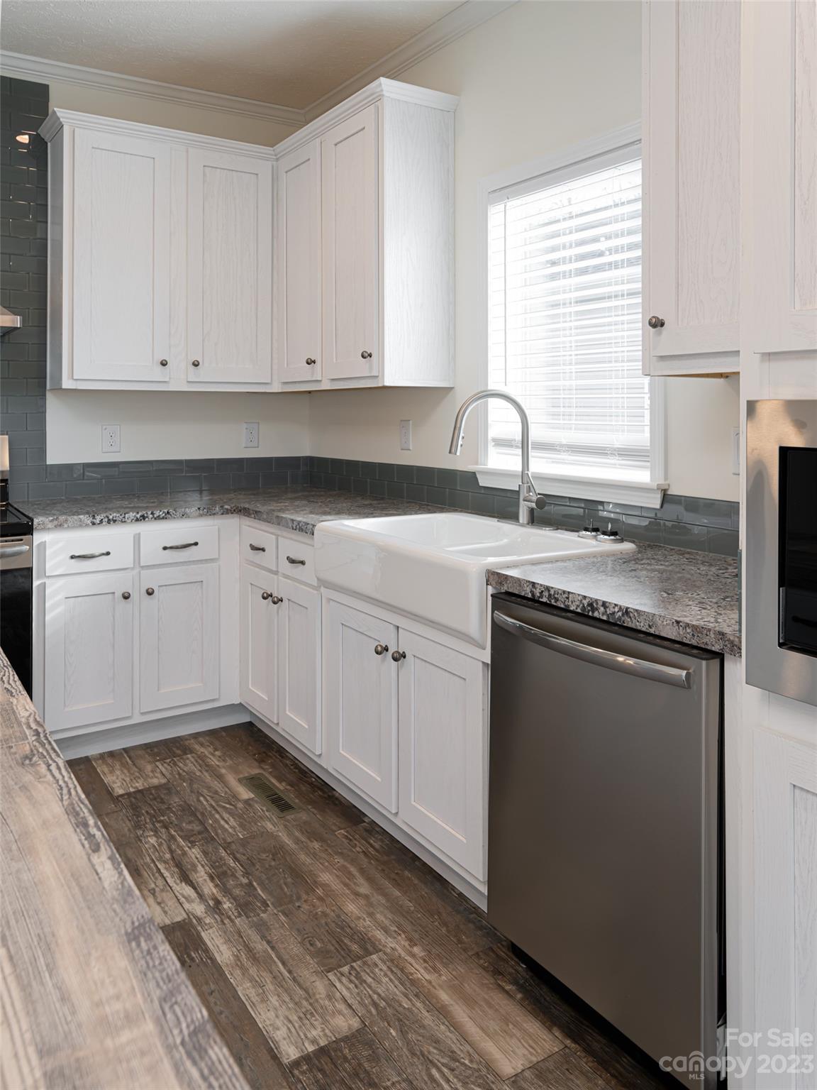 Brooks Cove - Residential