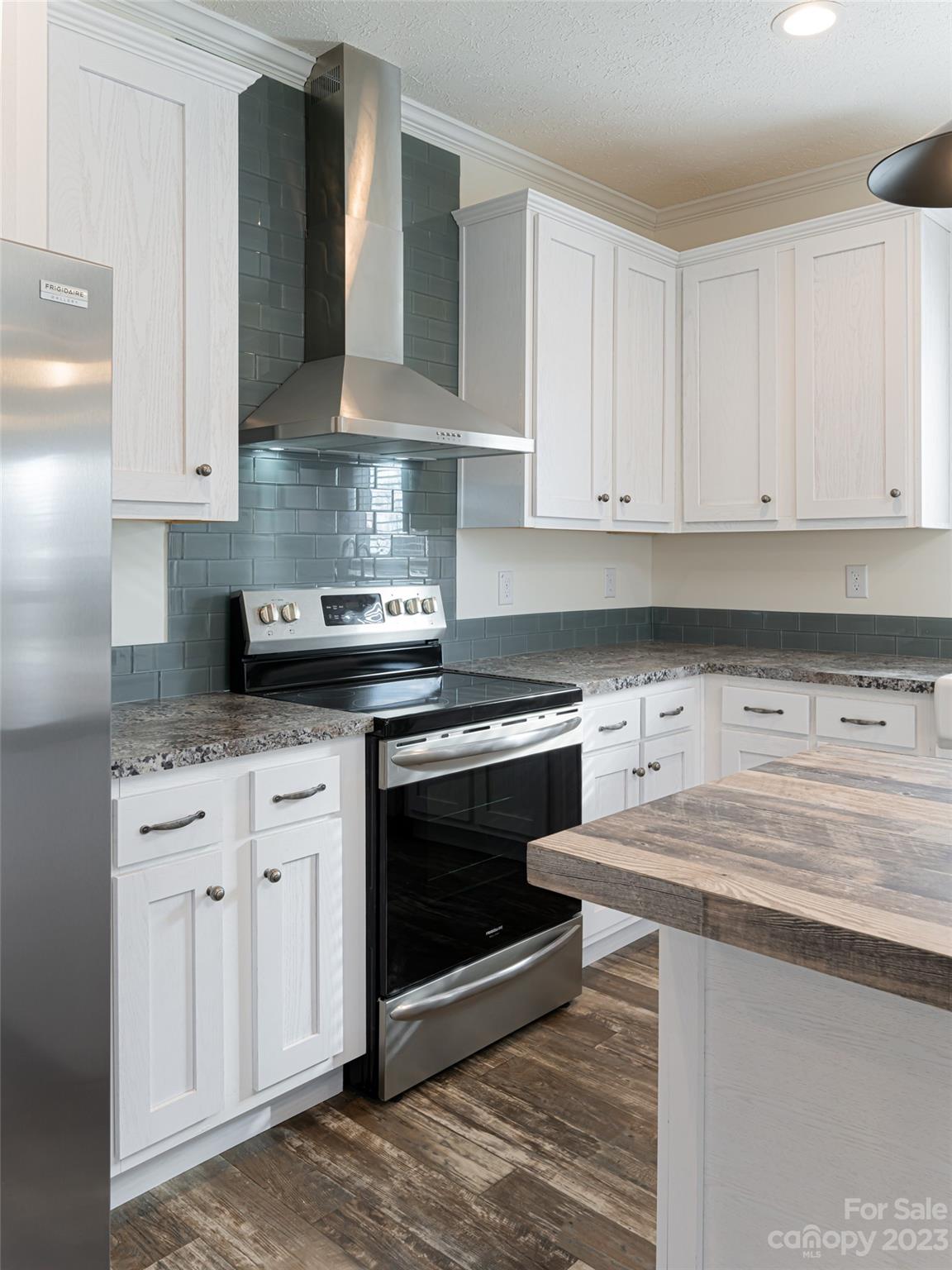 Brooks Cove - Residential