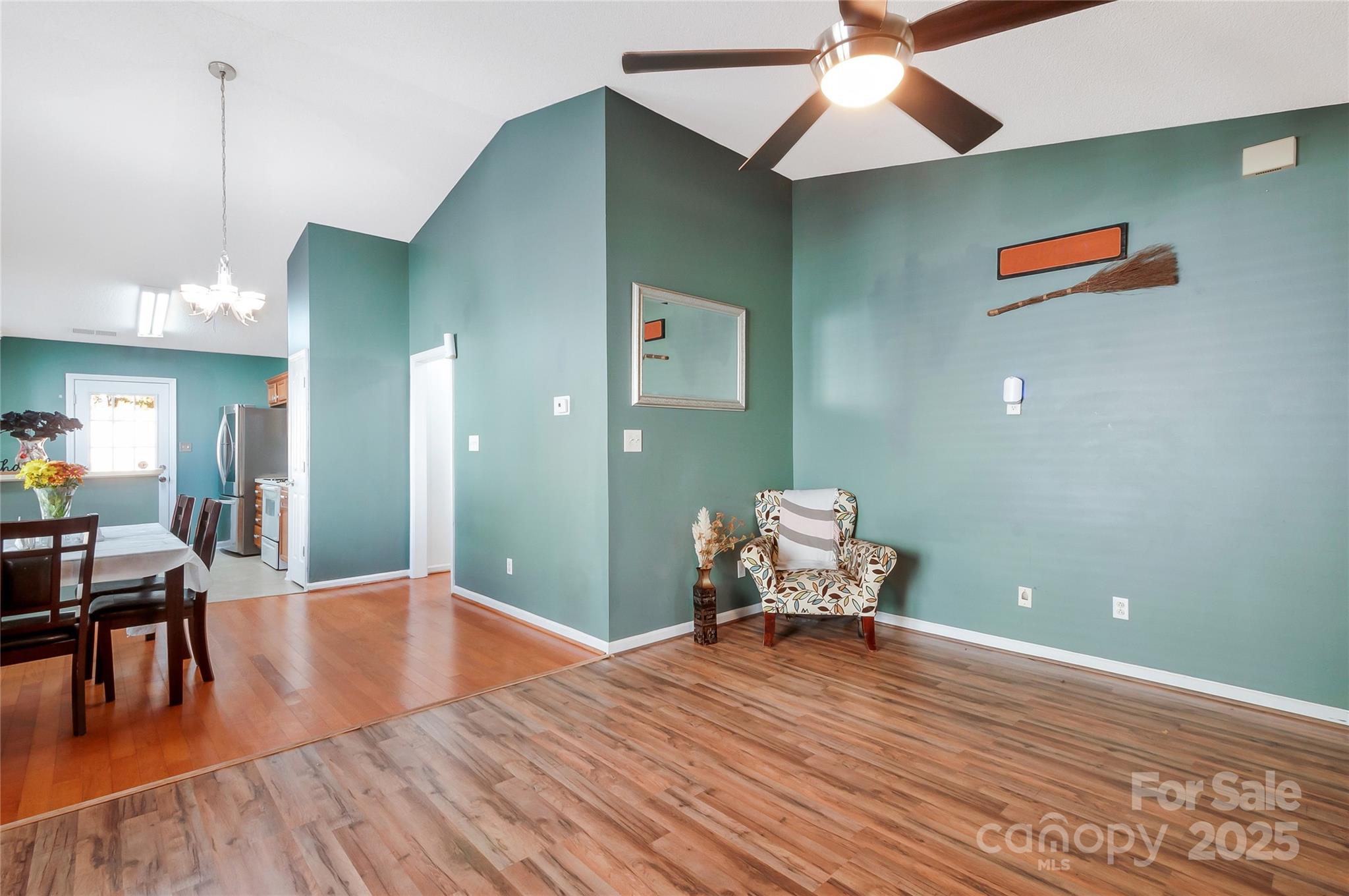 1005 Washburn Court