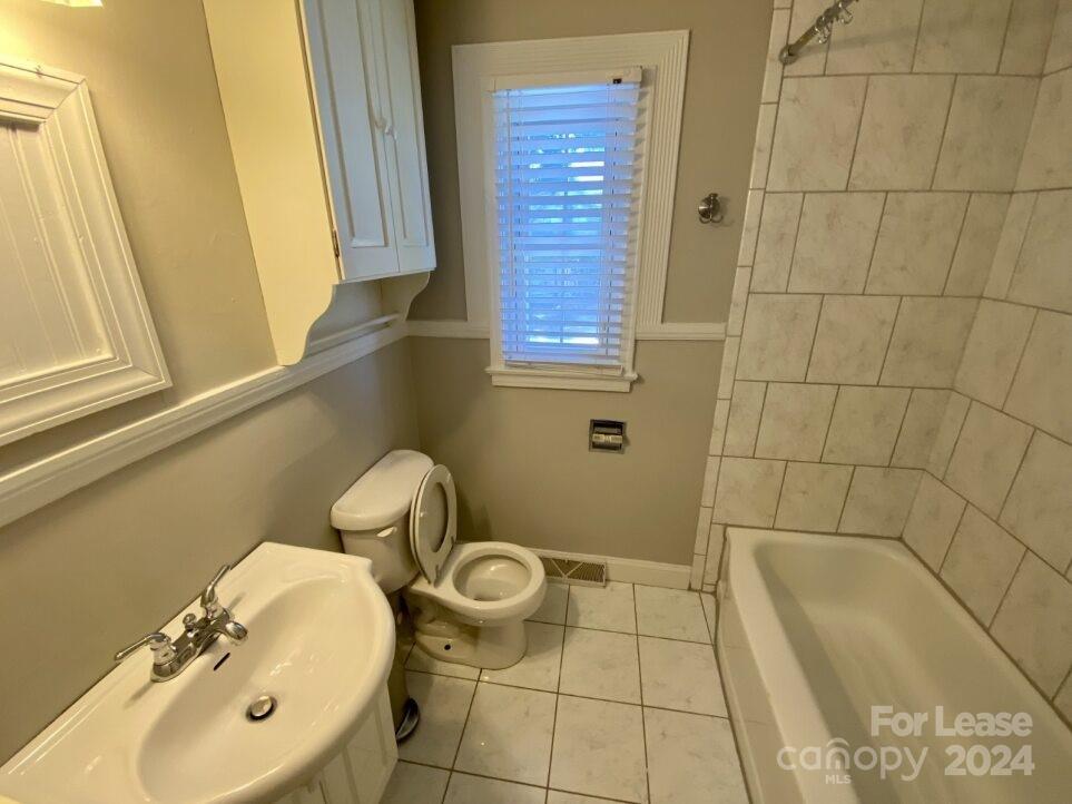 Myers Park - Residential Lease