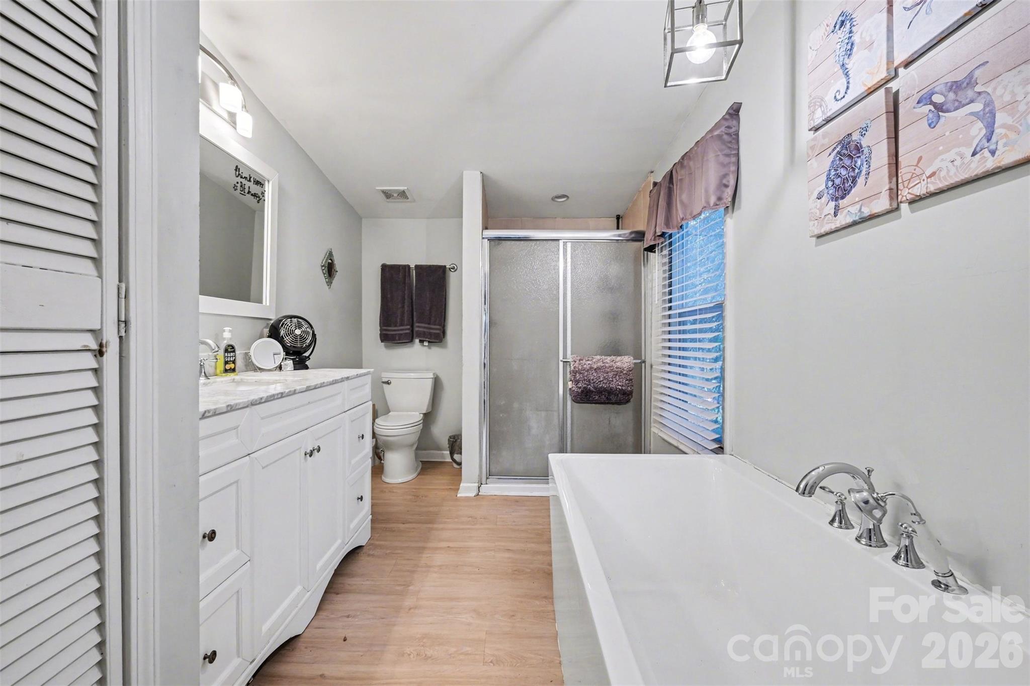 SPRING VALLEY - Residential