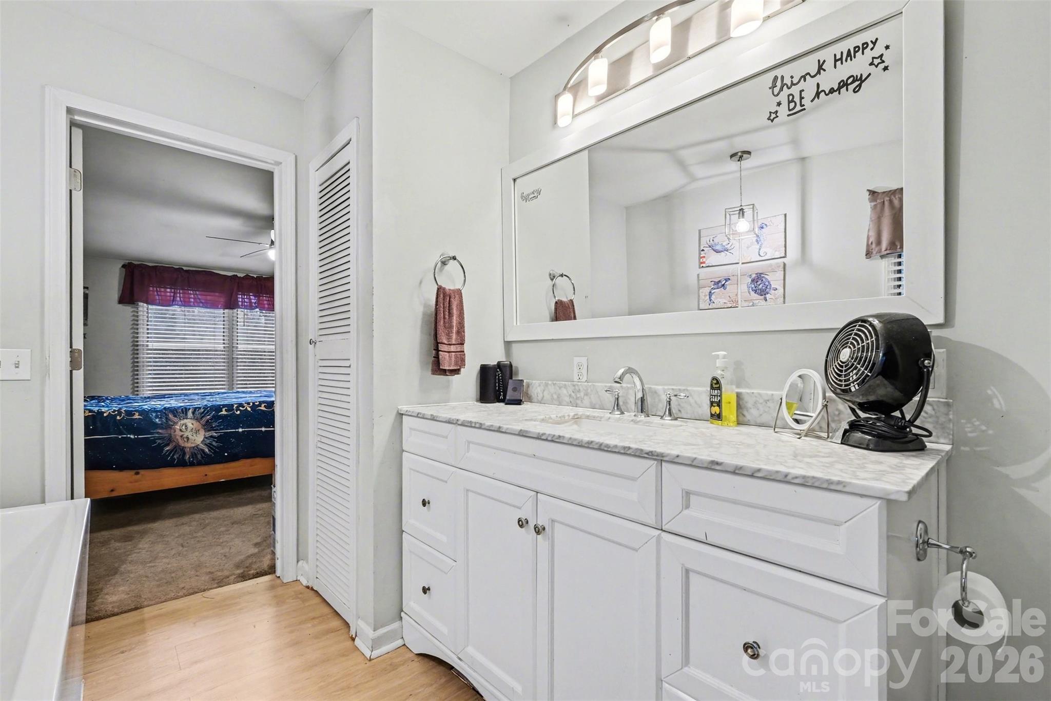 SPRING VALLEY - Residential