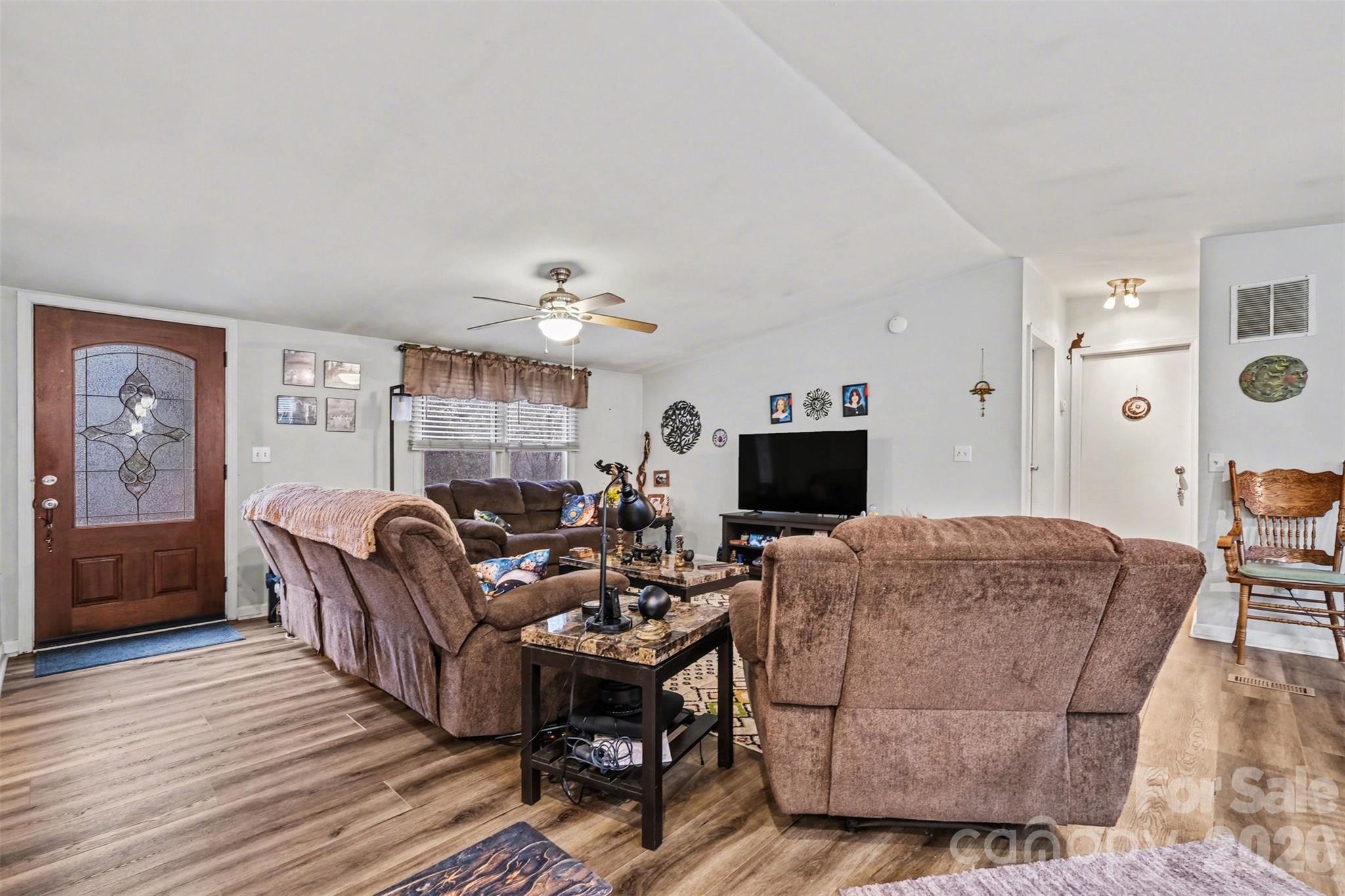 SPRING VALLEY - Residential