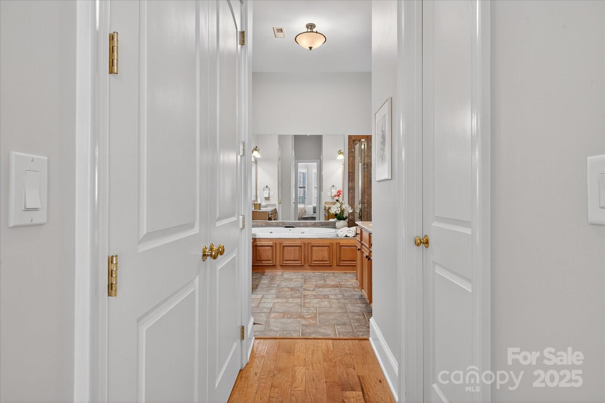 The Gates at Bridgehampton - Residential