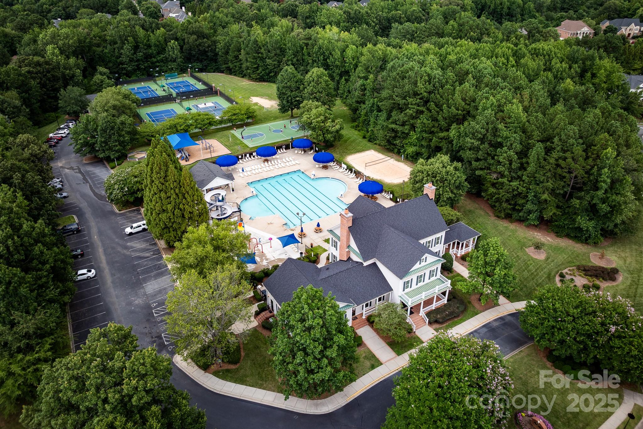 The Gates at Bridgehampton - Residential