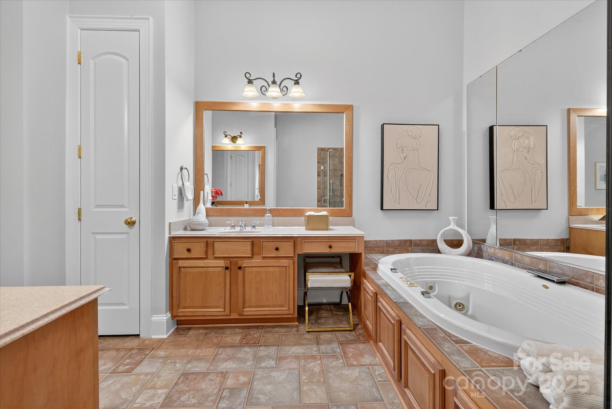 The Gates at Bridgehampton - Residential