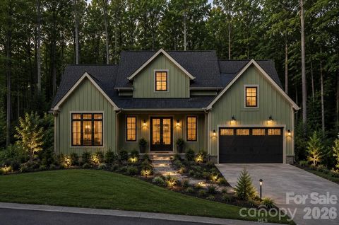 Photo of 17 Sunny Morning Court, Hendersonville, NC 28792 (MLS # 4396754)