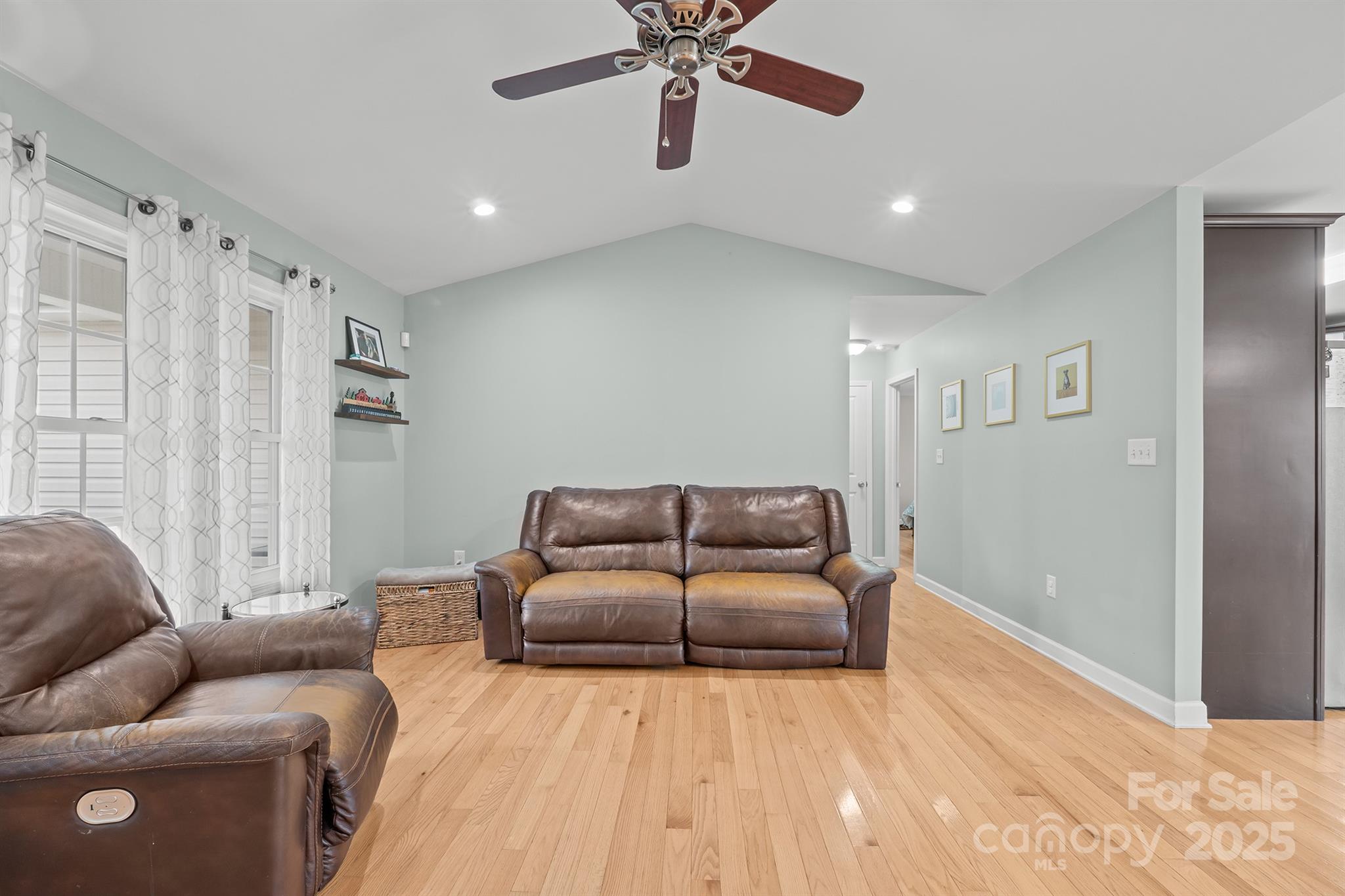 Rocky Ridge - Residential