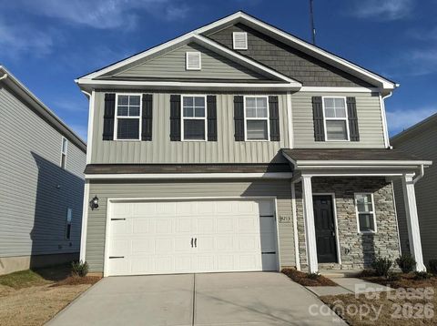 Photo of 4213 Stoneygreen Lane, Charlotte, NC 28215 (MLS # 4356114)
