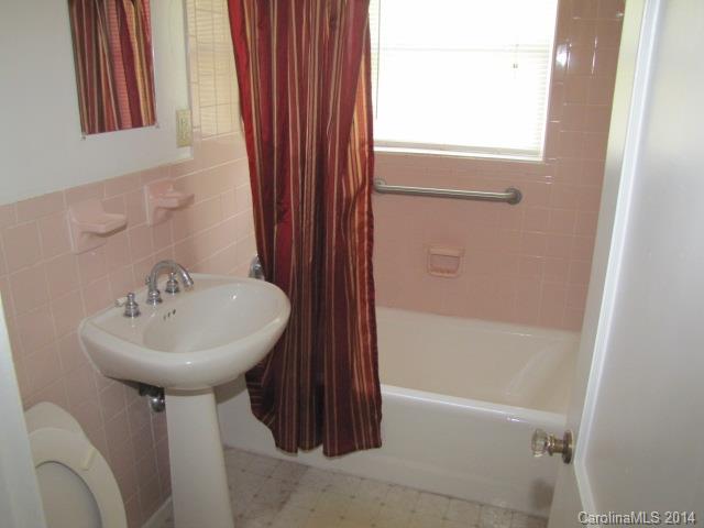 Royal Oaks - Residential Lease