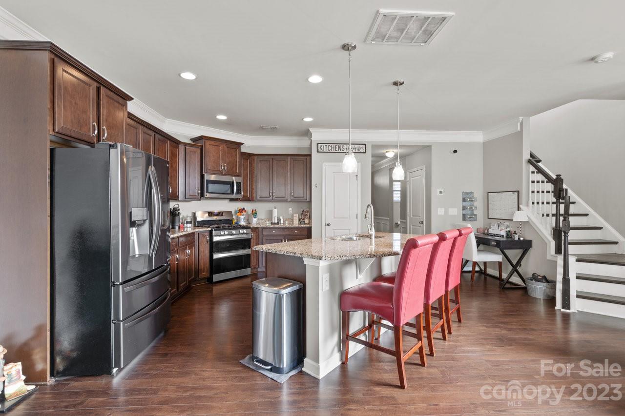 Savannah Townhomes - Residential