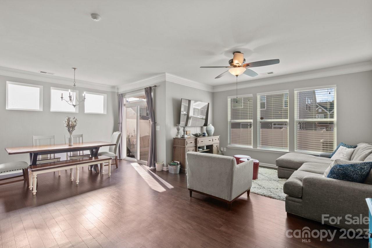 Savannah Townhomes - Residential