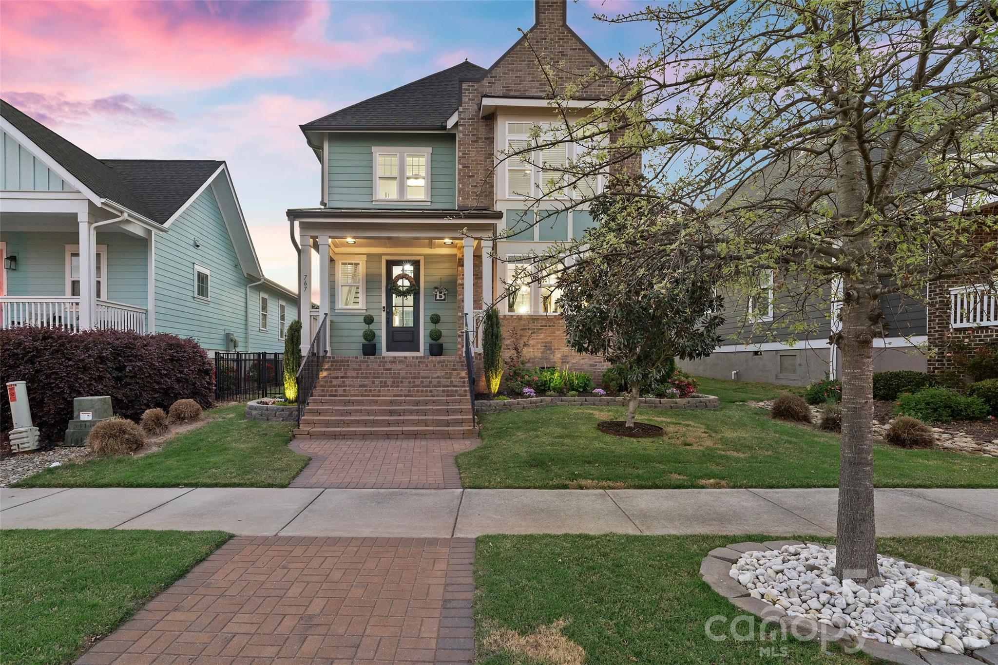 Riverwalk - Residential