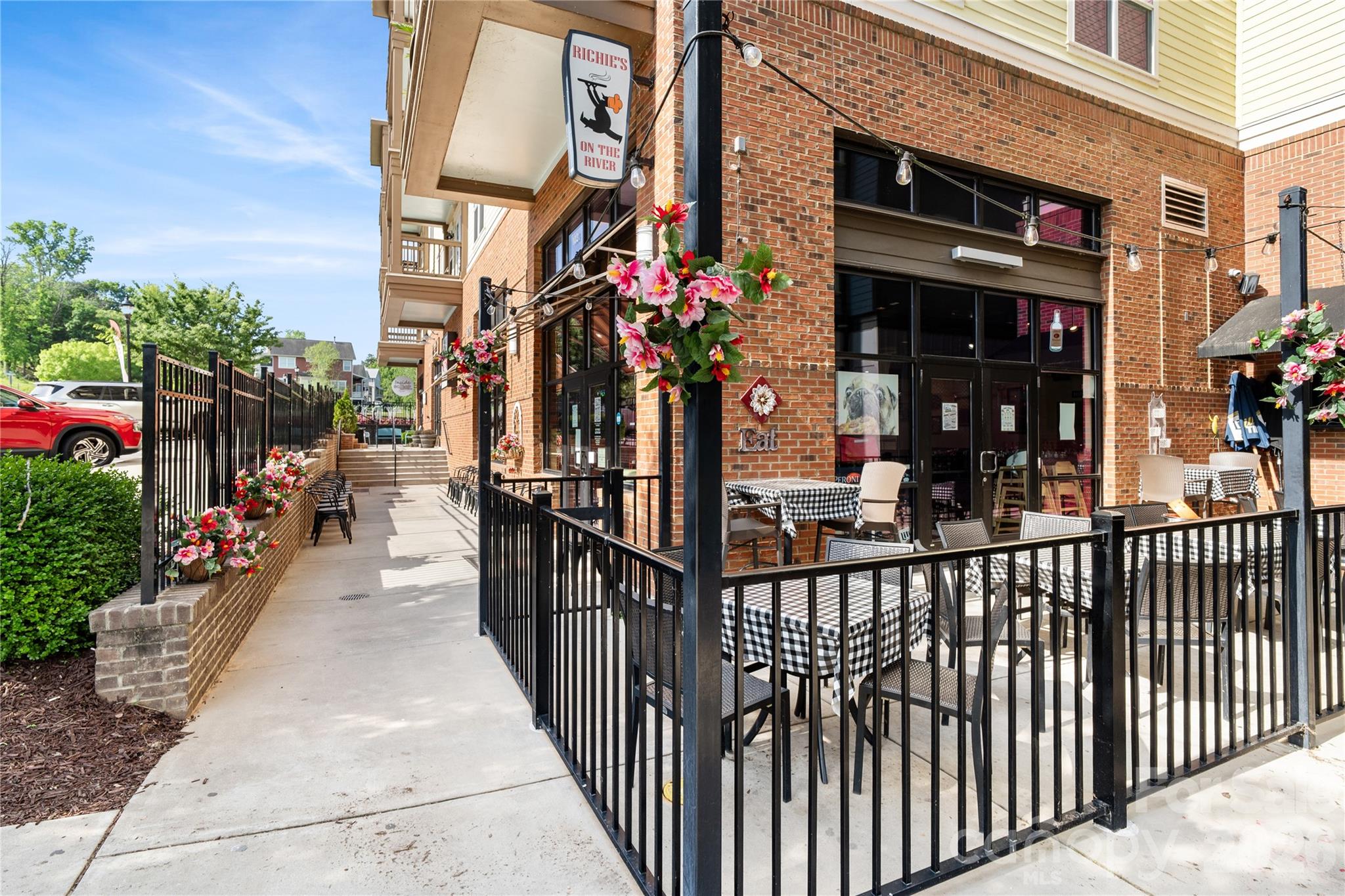 Riverwalk - Residential