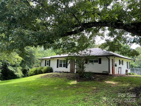 340 Cherry Mountain Street Forest City NC 28043