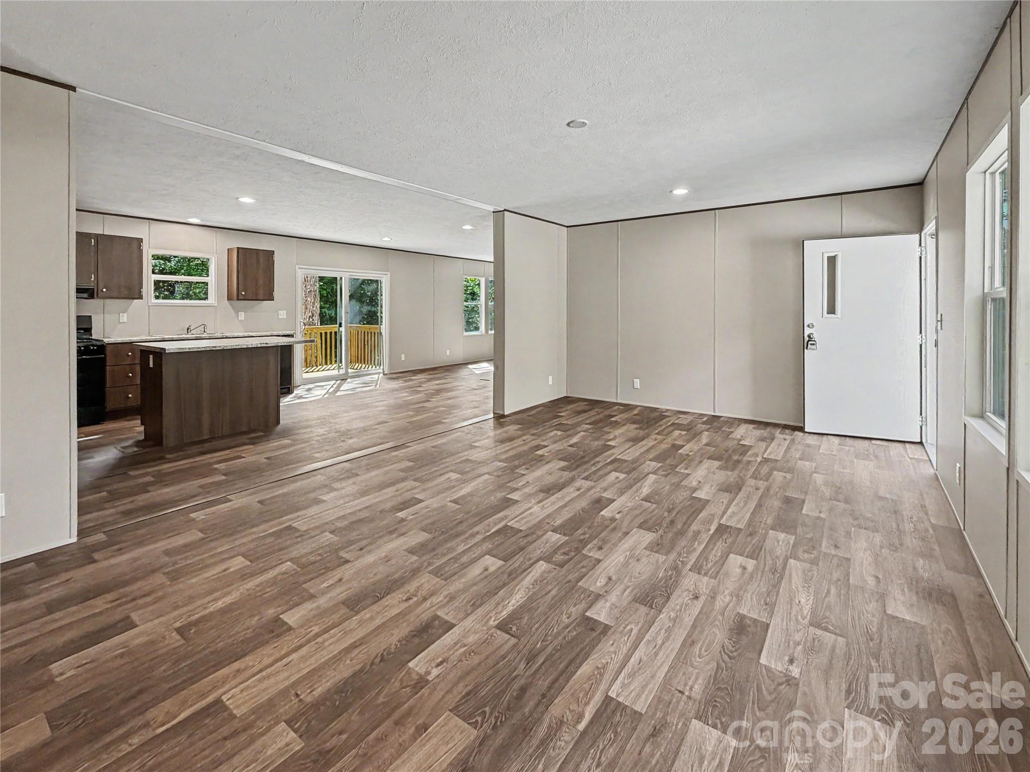 718 Hines Road
