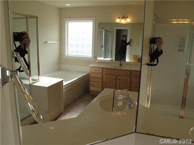 Macaulay - Residential Lease