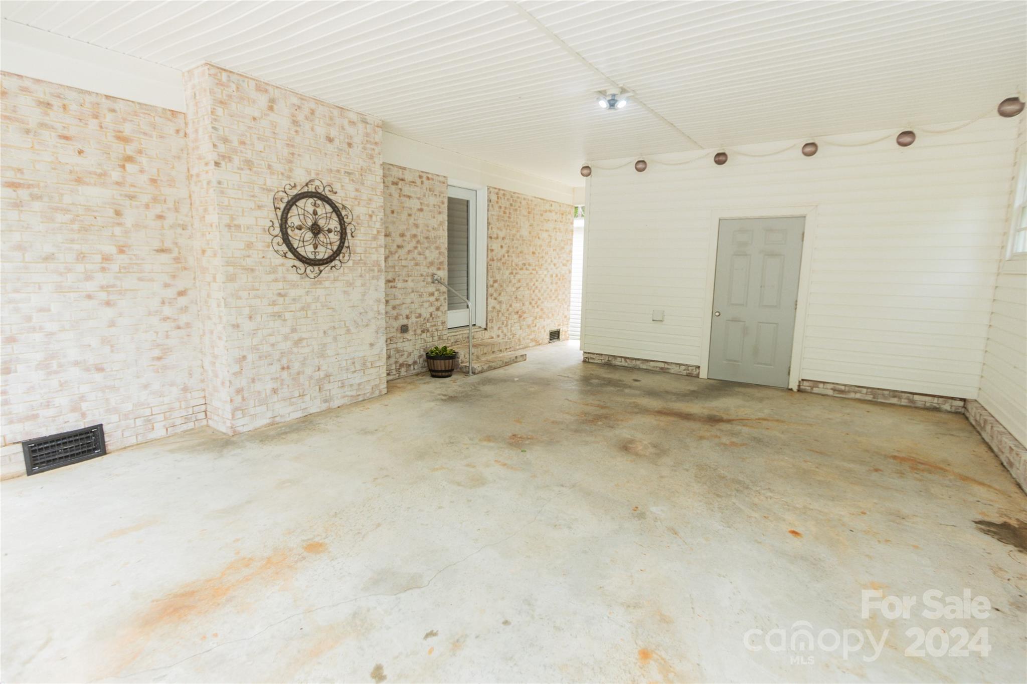 Colonial Heights - Residential