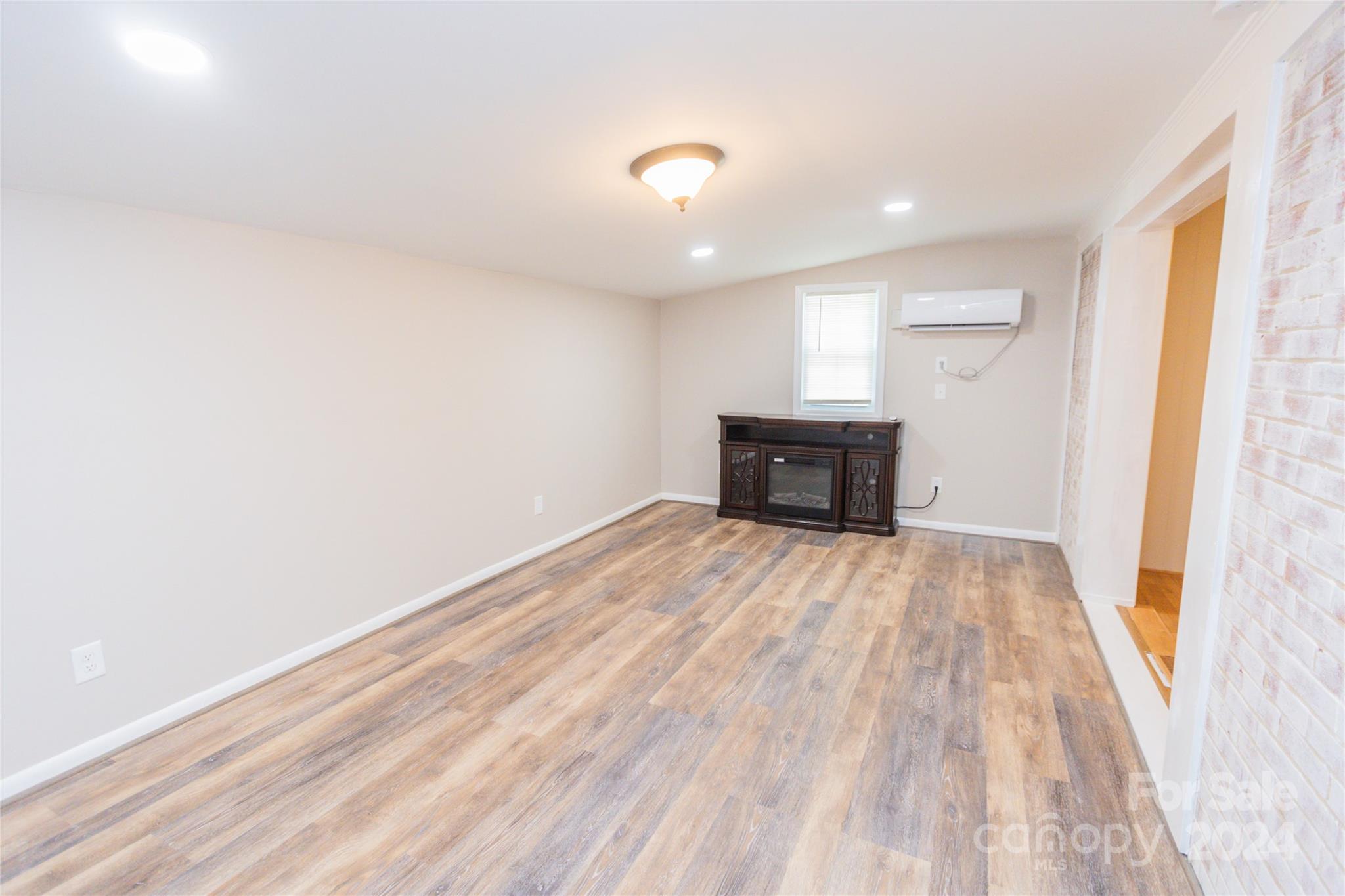 Colonial Heights - Residential