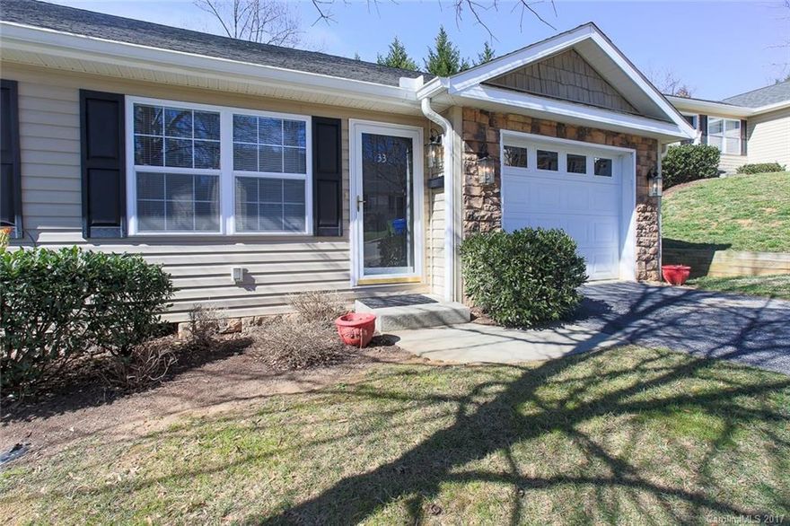 This lovely 2 Bedroom, 2 Bath home is move-in ready. One level living, open floorplan with beautiful hardwood floors in large, living, dining and kitchen with breakfast bar. Laundry just off kitchen, newly painted. One car garage.
Conveniently located near Sand Hill Elementary, Buncombe Sports Park and I-40/240. Only 10 mins to downtown Asheville. Quiet, country feel with city convenience. No exterior maintenance. Priced to sell quickly!