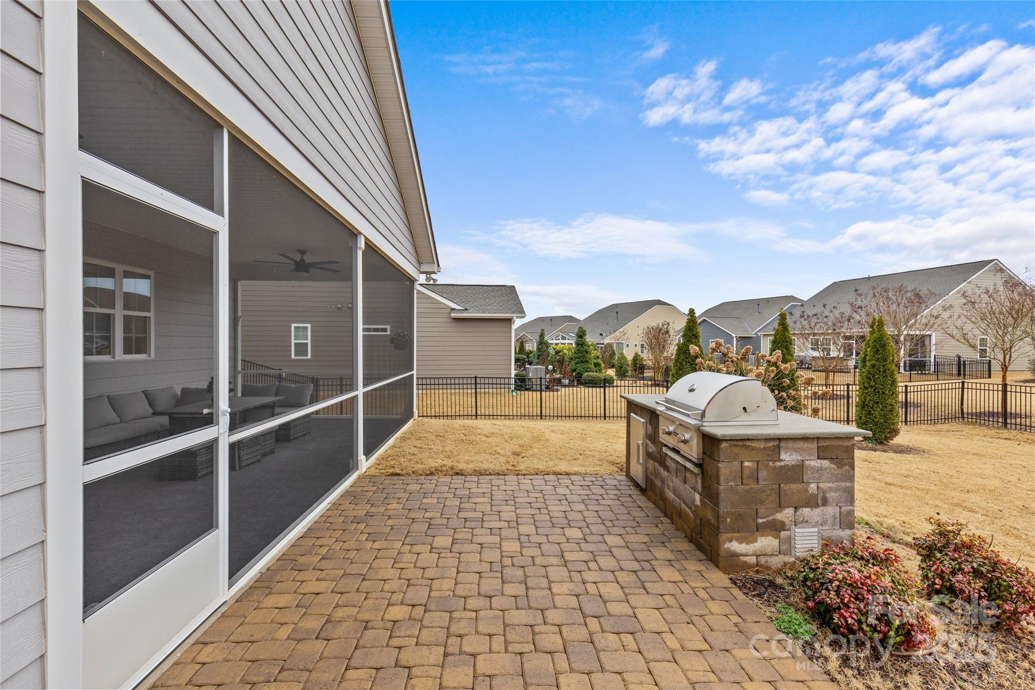 Tree Tops - Residential