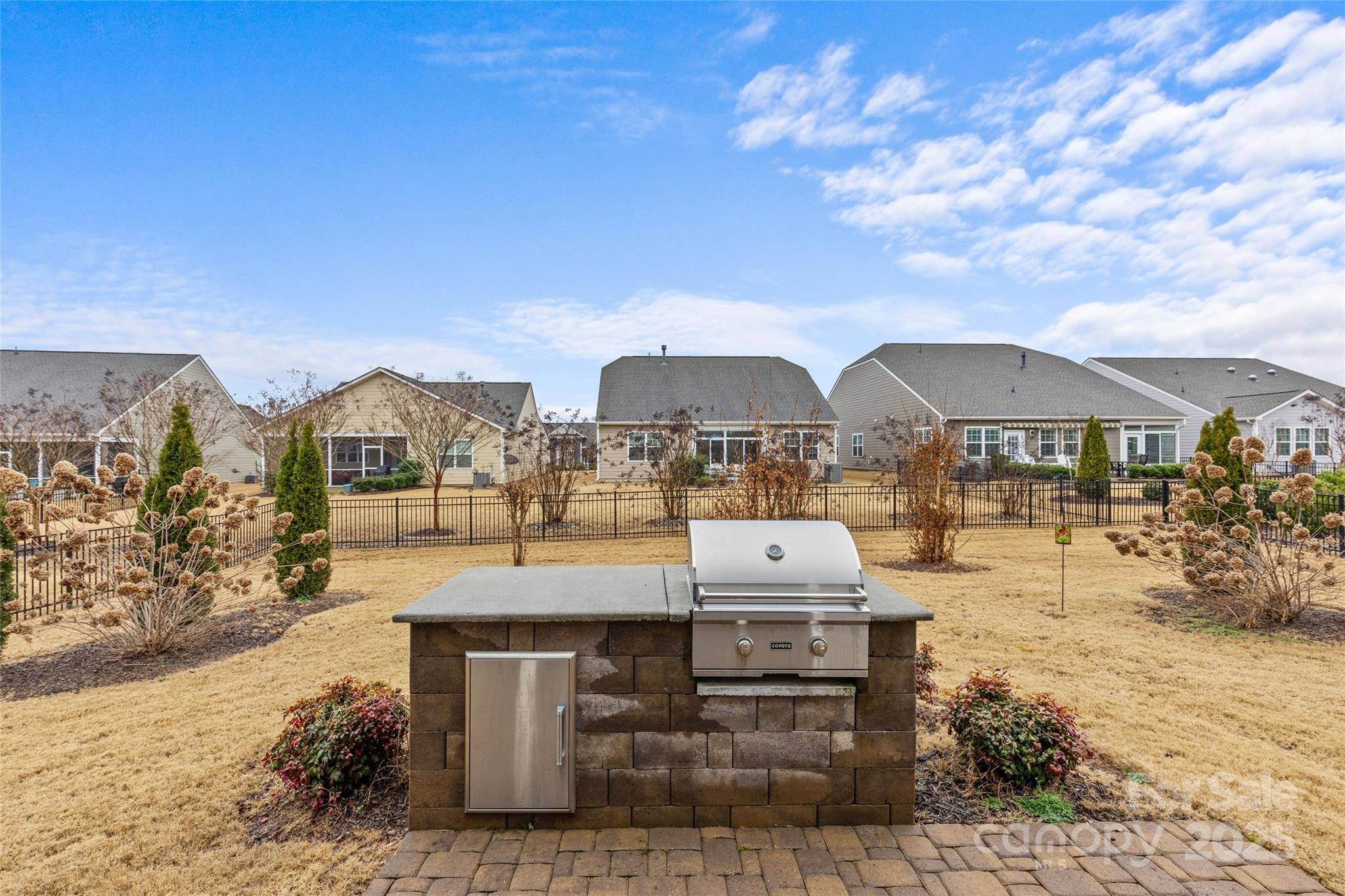 Tree Tops - Residential