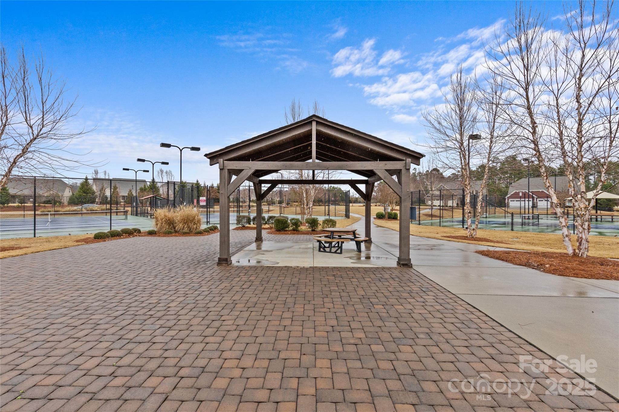 Tree Tops - Residential