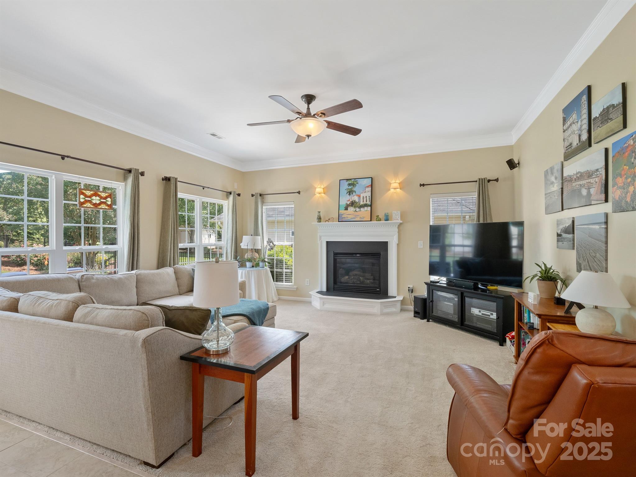 7627 Woodcrest Drive