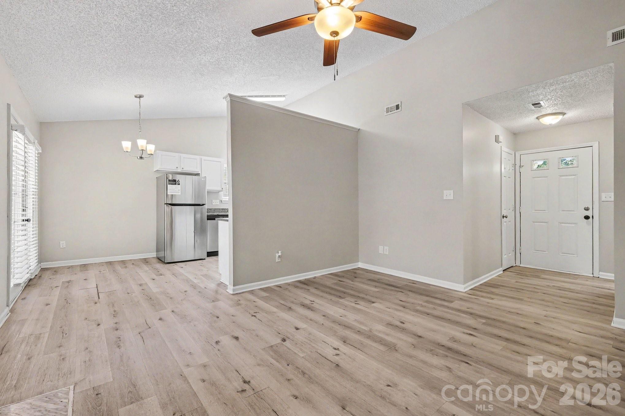 5463 Realtree Lane