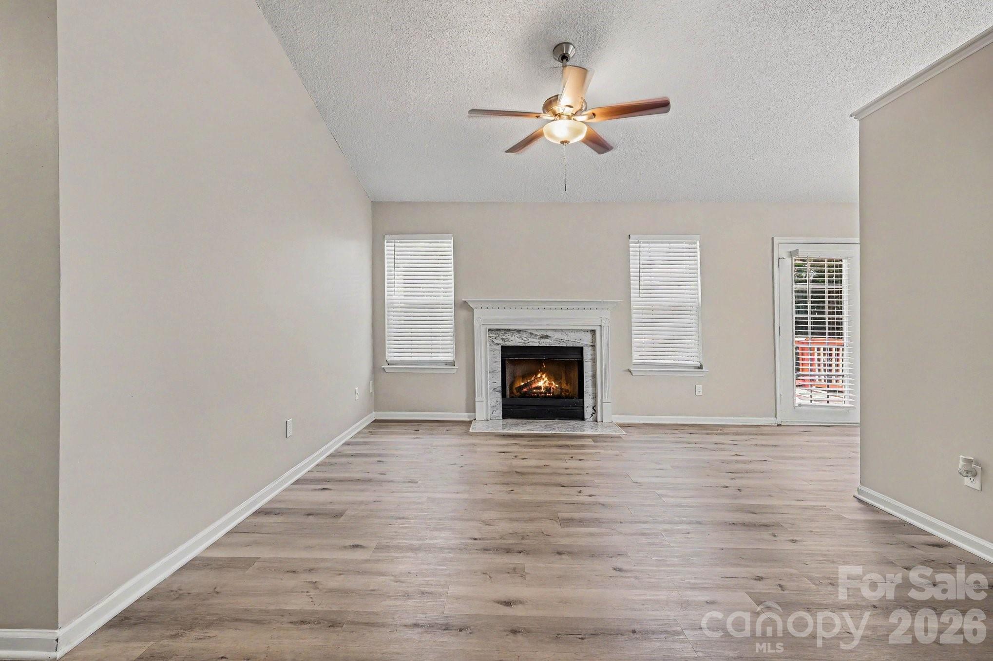 5463 Realtree Lane