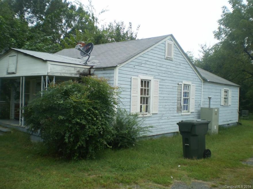 Two units included in this sale.  Each has 1br/1bath.