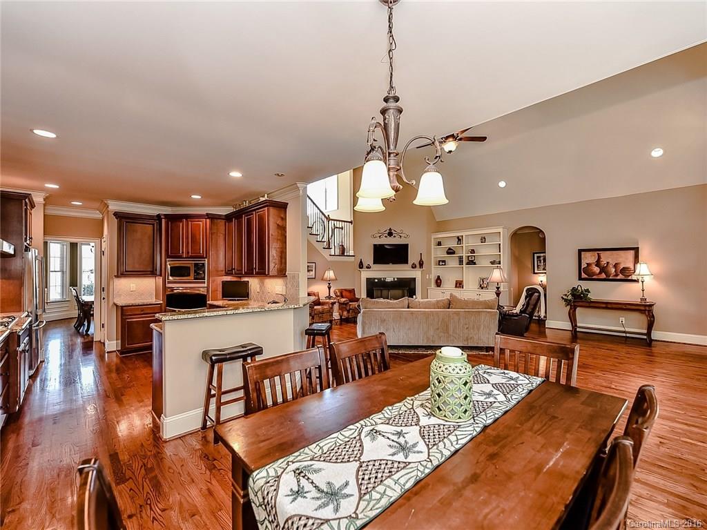 The Retreat At Sunset Ridge - Residential