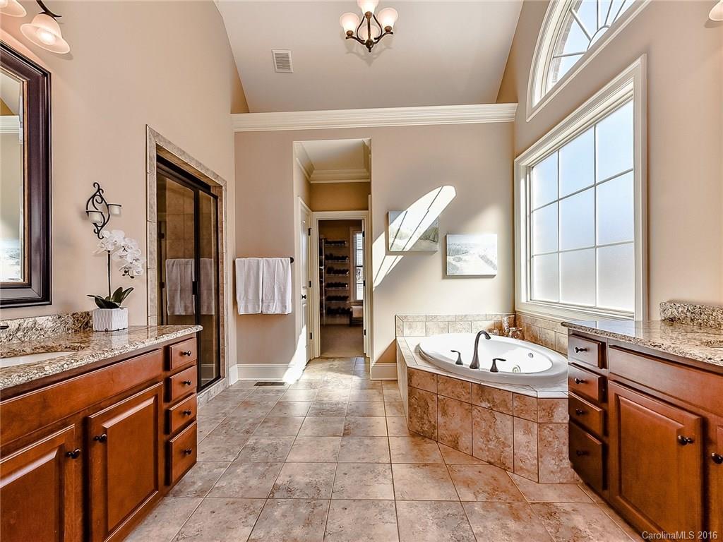 The Retreat At Sunset Ridge - Residential