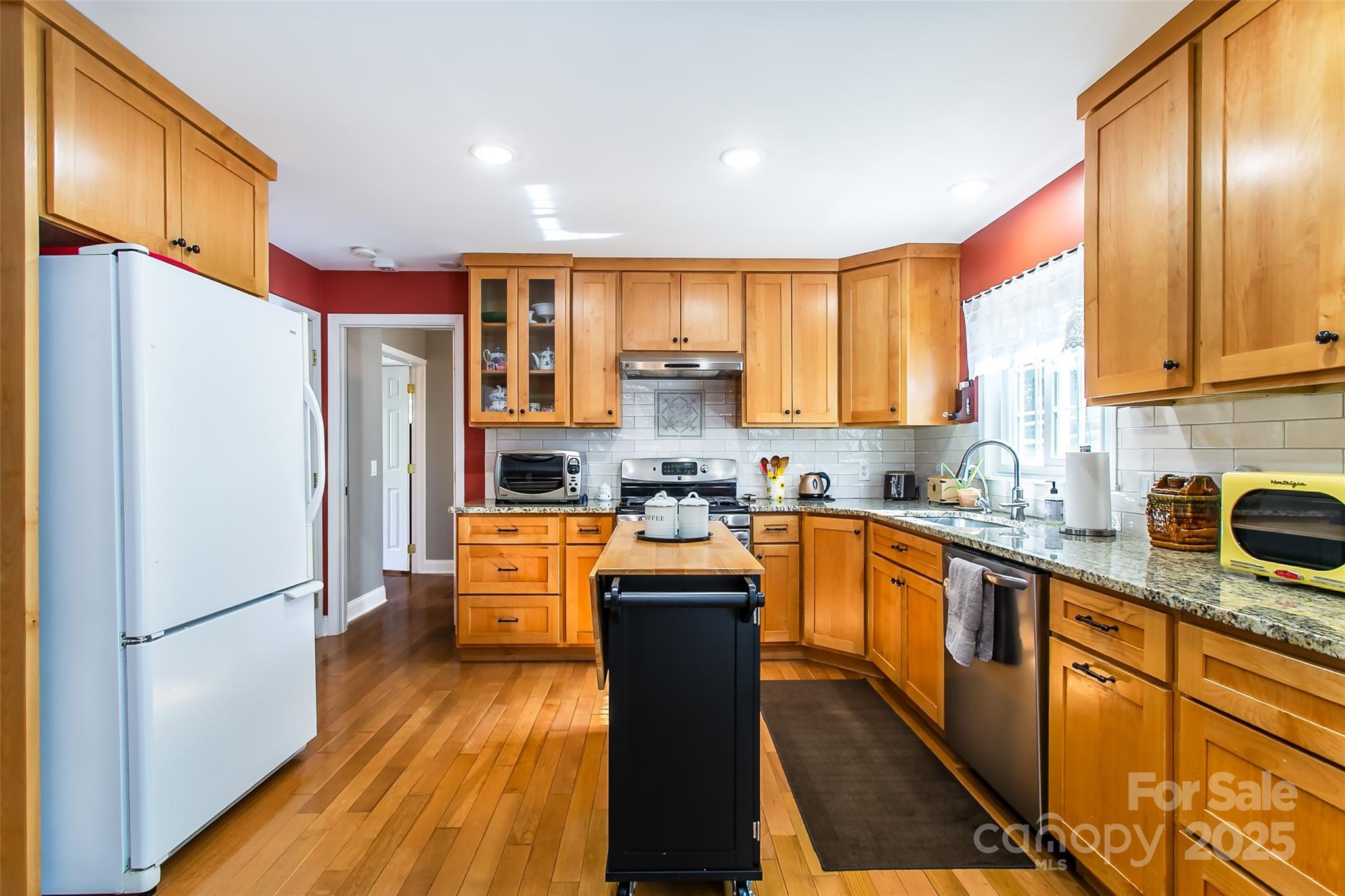 25 N Willow Brook Drive