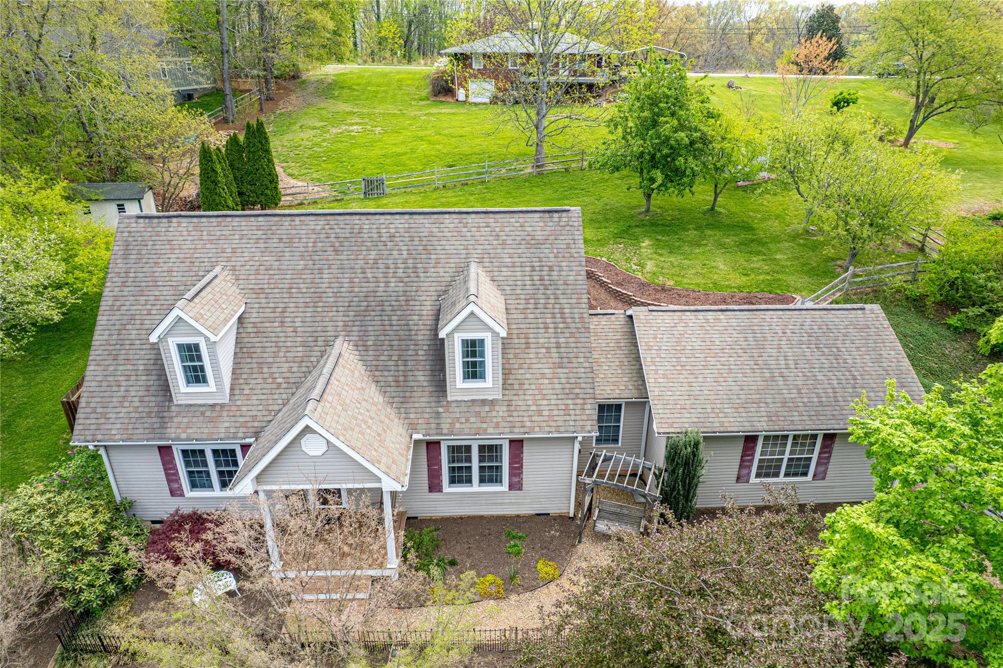 25 N Willow Brook Drive