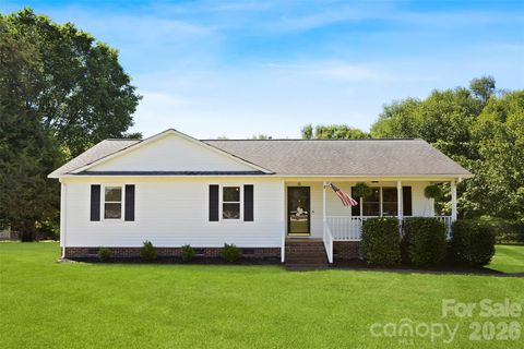 Photo of 2600 Filbert Highway, Clover, SC 29710 (MLS # 4394026)