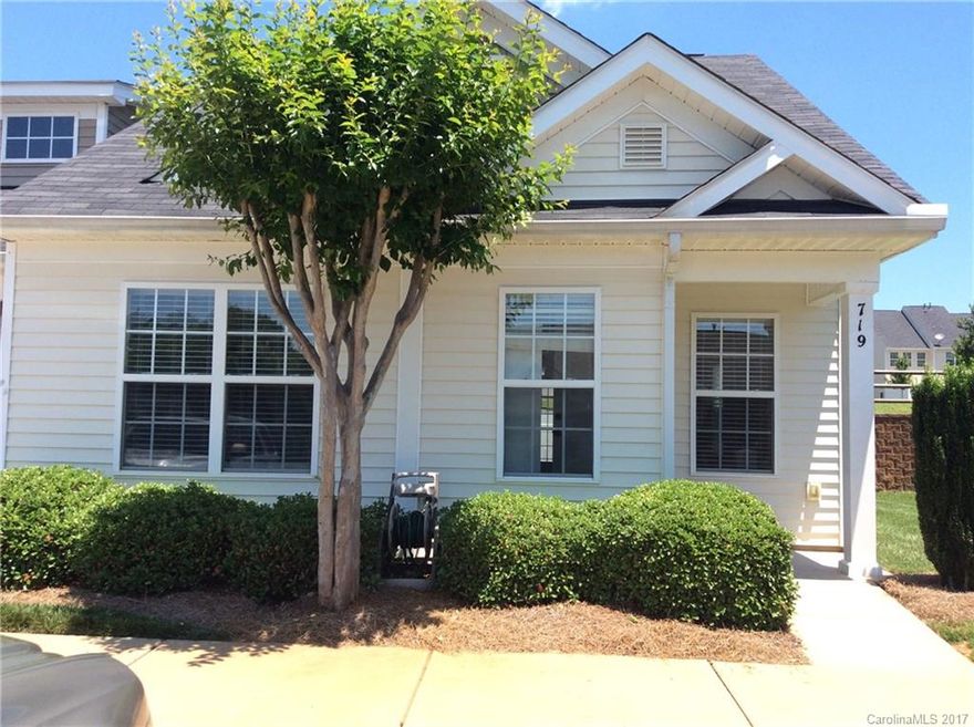 Beautiful 3 bedroom end unit, move in ready! Gorgeous hardwood flooring throughout open living room, with surround sound and large windows. Kitchen equipped with all major appliances and granite counter tops, pantry and access to private patio and fenced in back yard area. Private master suite upstairs in loft area, with master bath and walk in closet.Efficient, tankless water heater installed recently. Home is located within steps away from the pool.