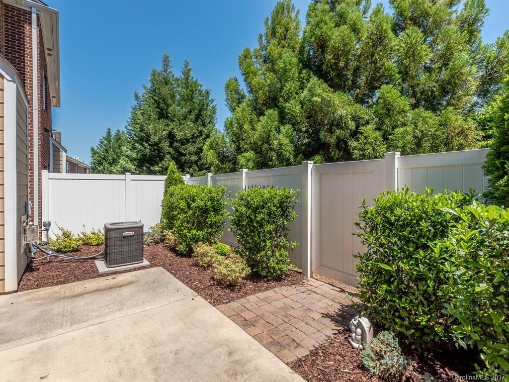 The Enclave at Ardrey Kell - Residential