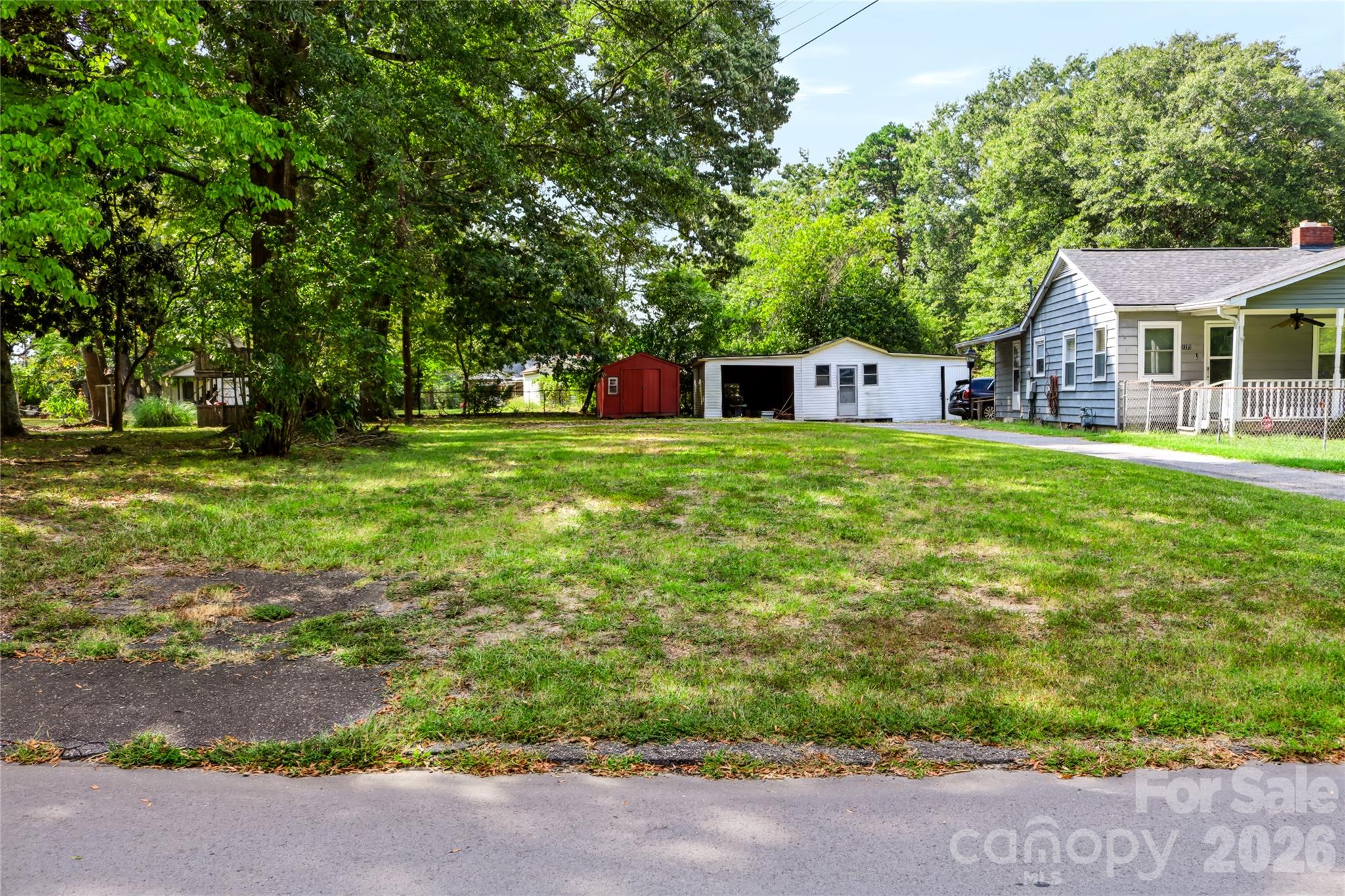 1225 White Lane