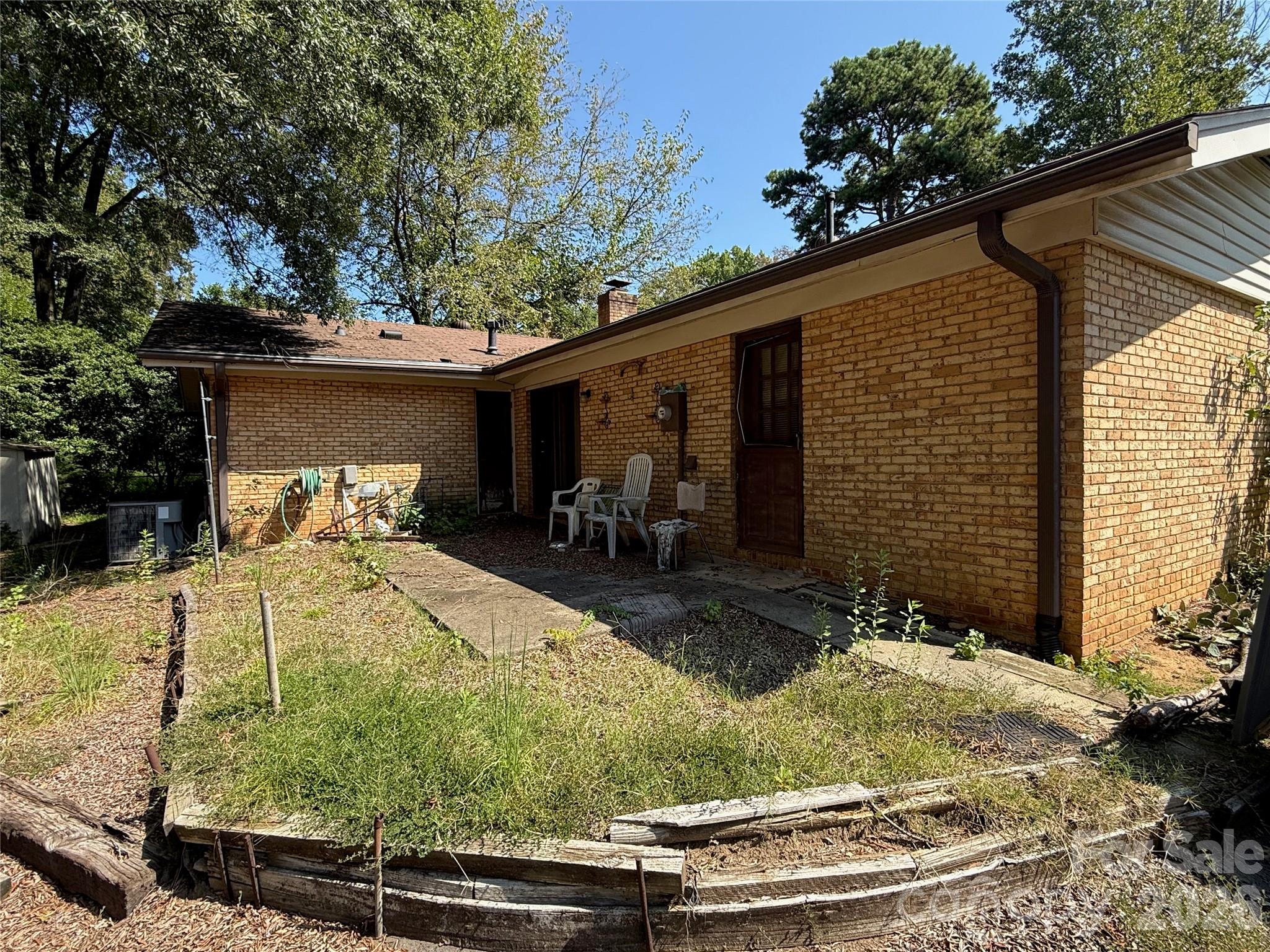 6737 Cardigan Avenue