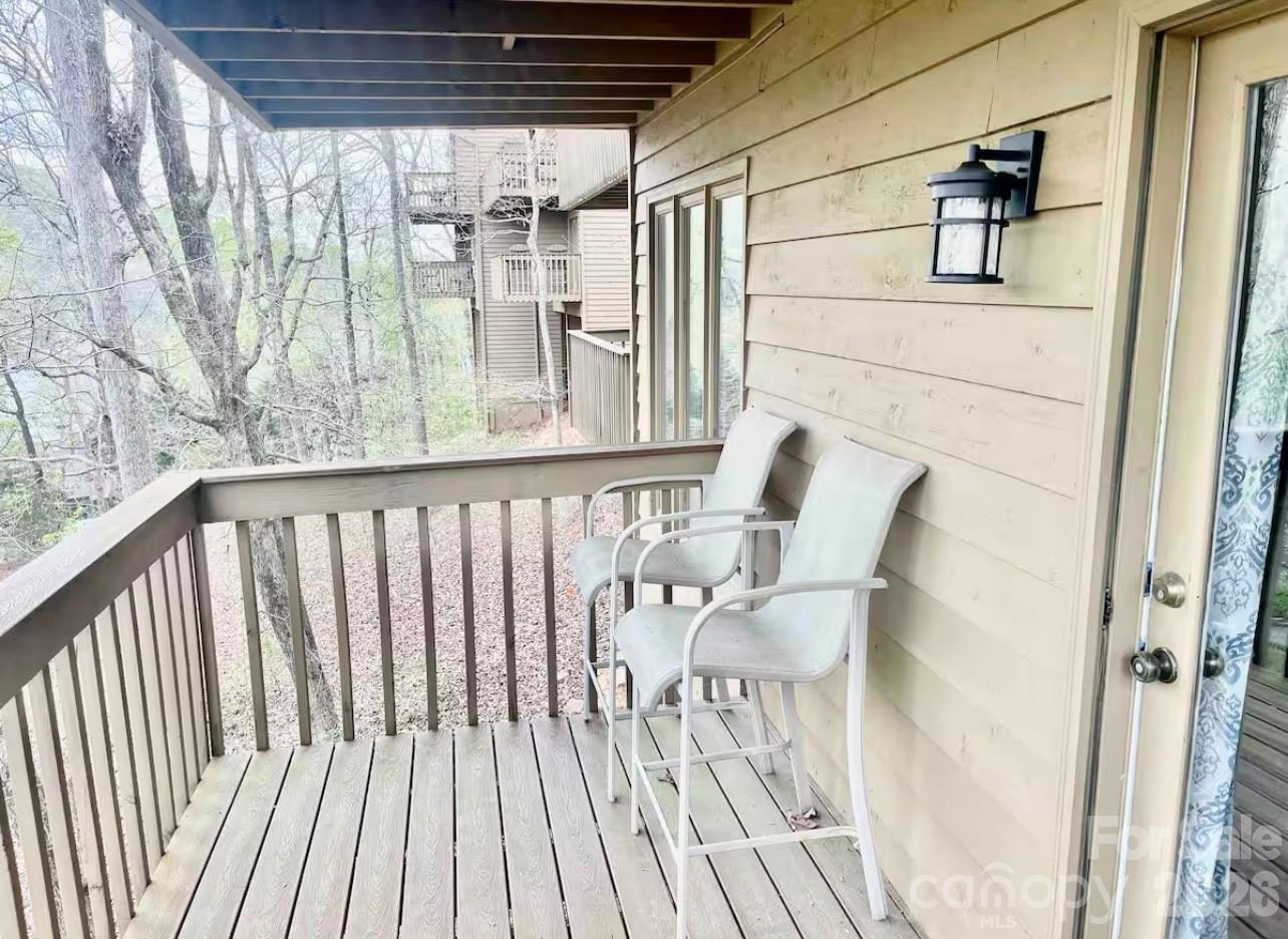Rumbling Bald on Lake Lure - Residential