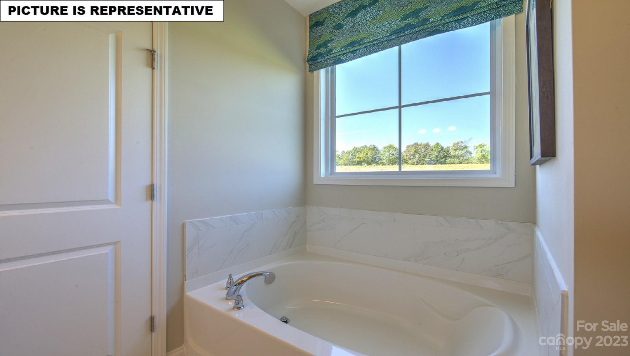 FALLS COVE AT LAKE NORMAN - Residential