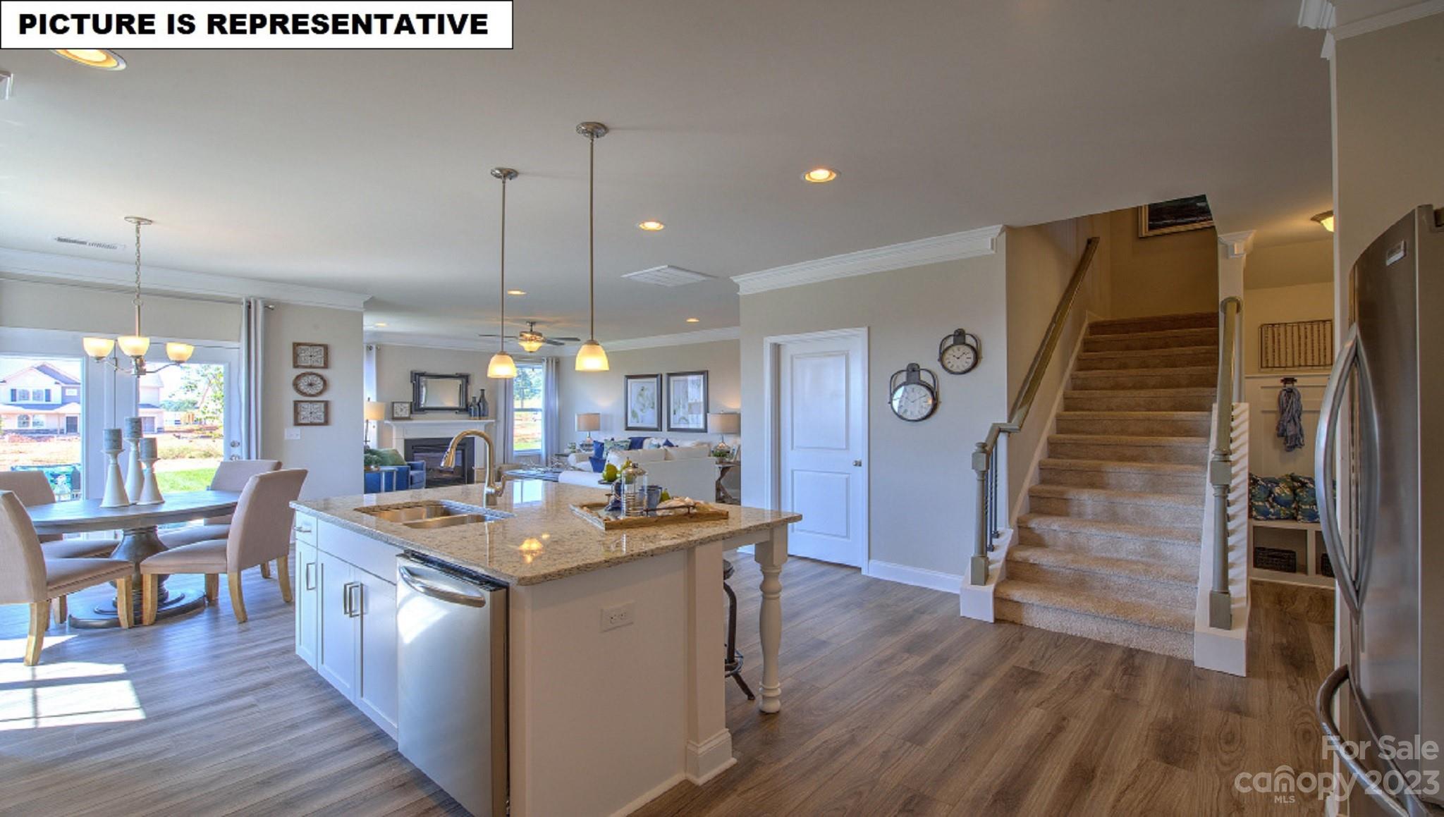 FALLS COVE AT LAKE NORMAN - Residential