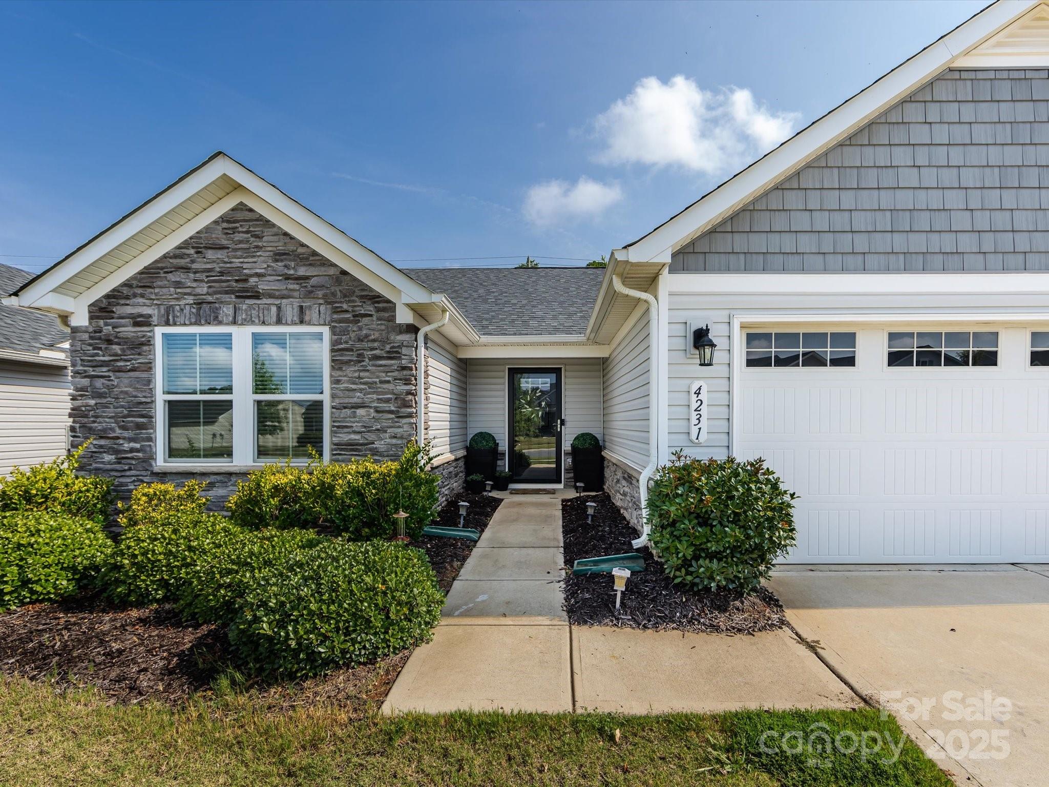 4231 Mackinnon Drive