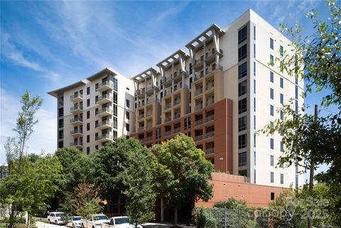 701 Royal Court 1008 Charlotte NC 28202