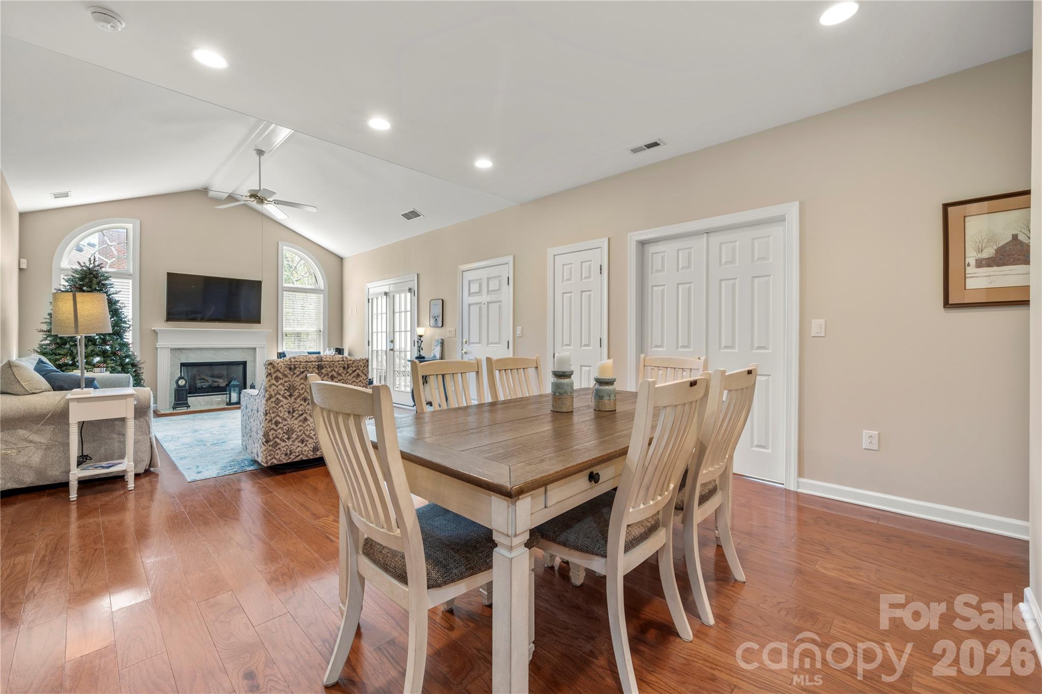 Windsor Oaks - Residential