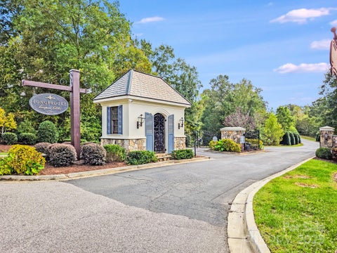Photo for 6061 Kimbrell Heights Drive