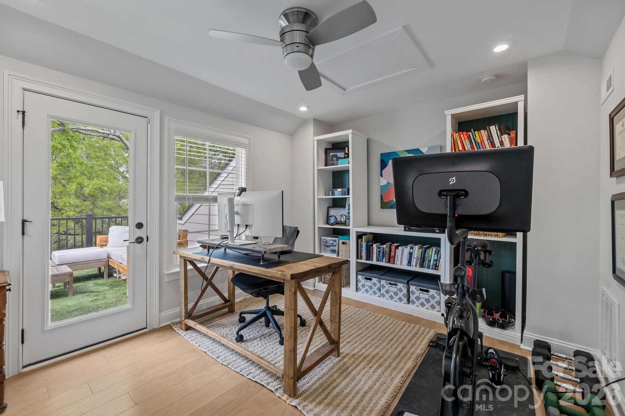 Elizabeth Glen - Residential