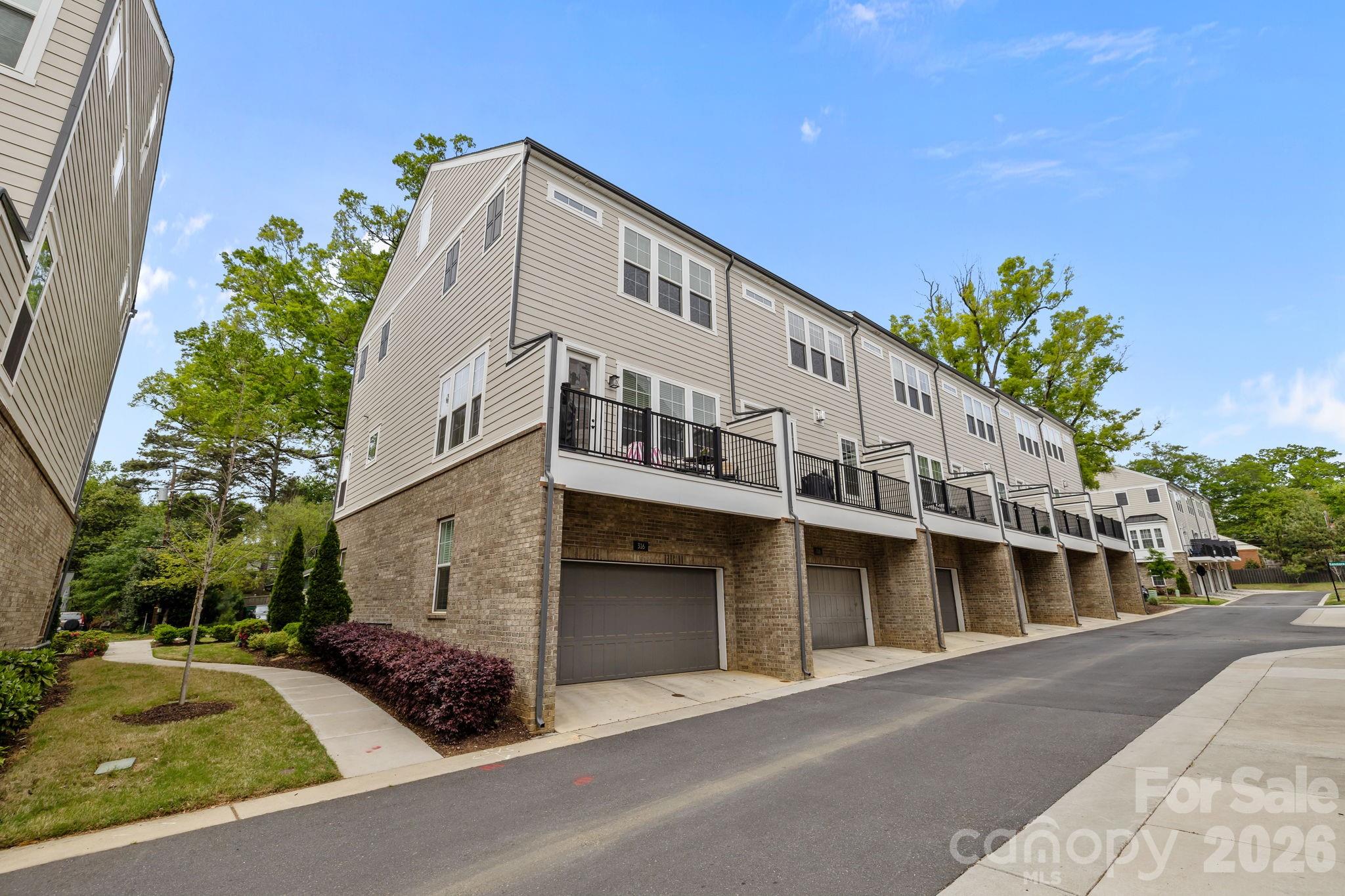 Elizabeth Glen - Residential