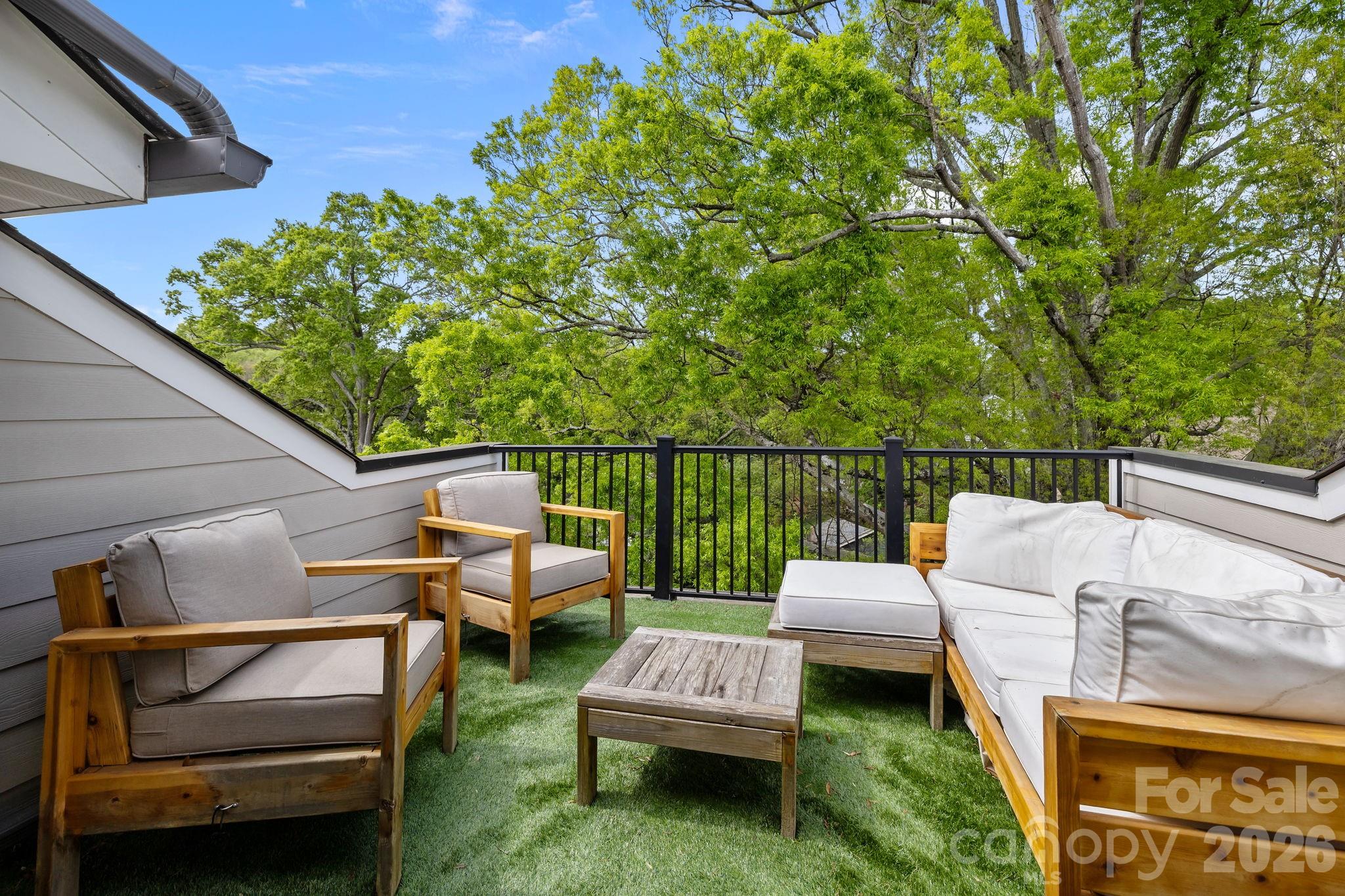 Elizabeth Glen - Residential